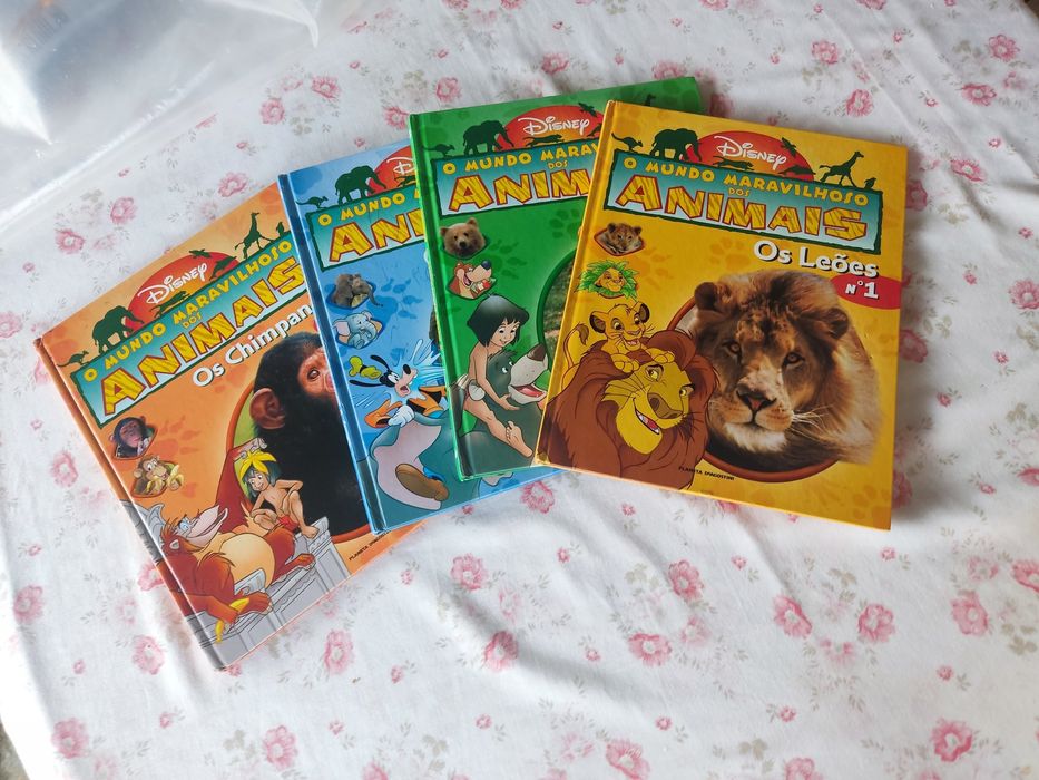 4 livros de atividades e passatempos Disney