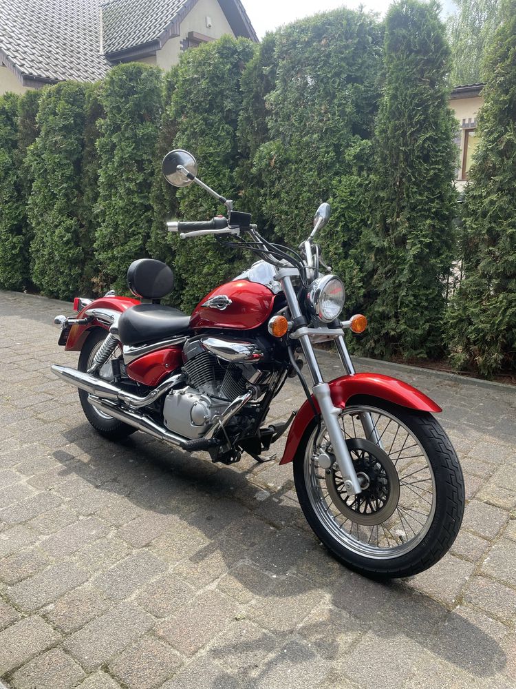 Suzuki Intruder LC 125cm3