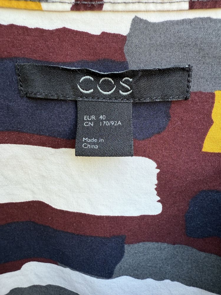 Blusa COS com folhinho e laço na gola