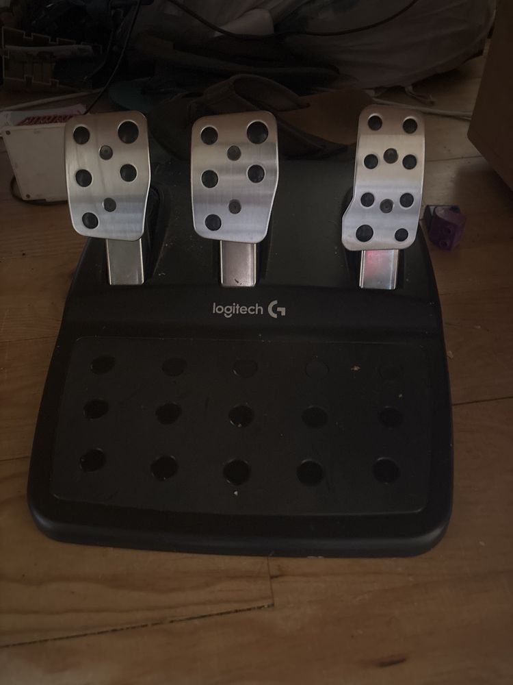 G29 com shifter praticamente novo