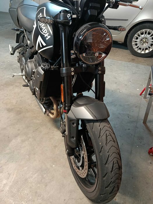 Excelente oportunidade. Triumph trident 660