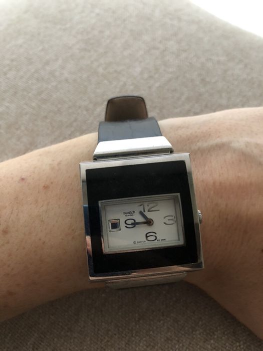 Relógio Swatch Irony YUS117 Houla Black