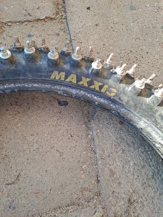 Opony cross z kolcami 16/19cali