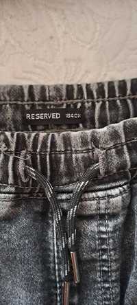 Spodnie joggery meskie Reserved