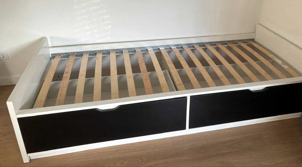 Cama Ikea 90x200 com estrado e dois gavetões