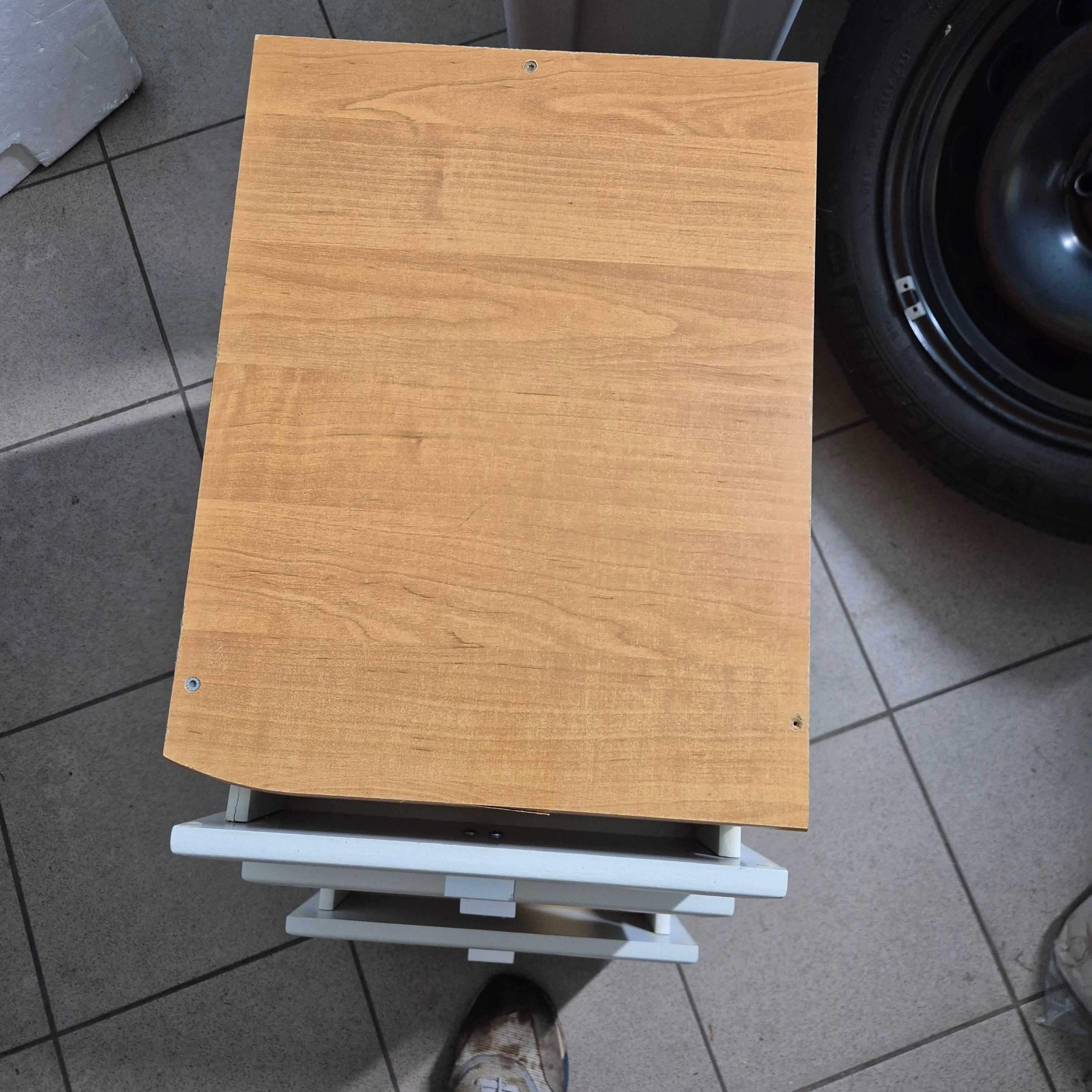 Szafeczka z szufladami