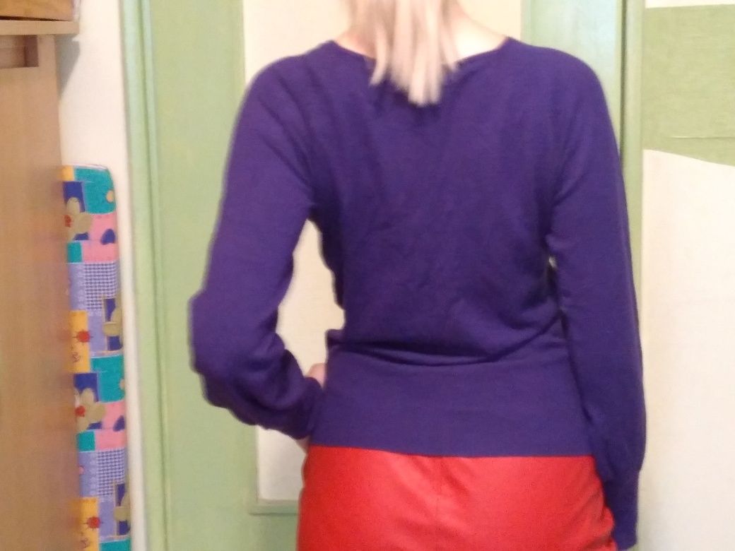 Sweter rozm. 40.