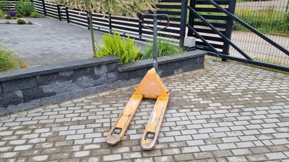 Wózek paletowy paleciak