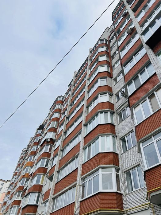 1 кімнатна з неймовірним видом на озеро