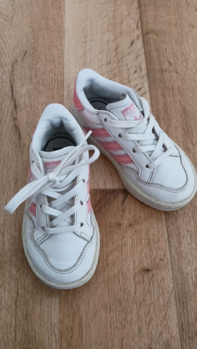 Buty adidas dla dziewczynki 24