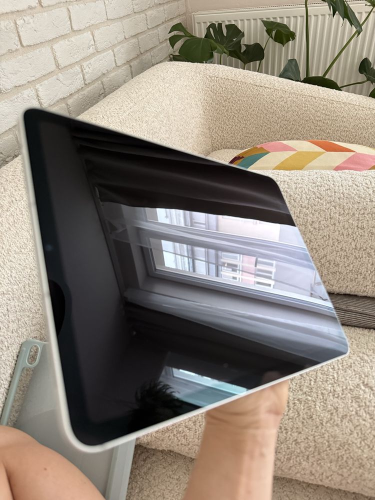 iPad Air 4. generacji (64 GB, Wi-Fi) – świetny stan