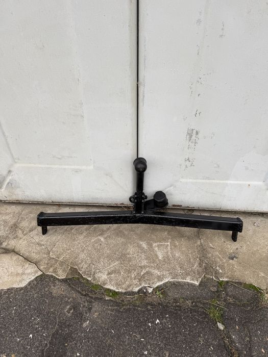 Фаркоп на тоета авенсис 2003-2008 г.