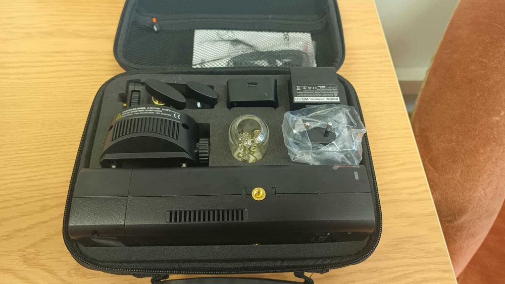 Nowa lampa Godox ad200pro II