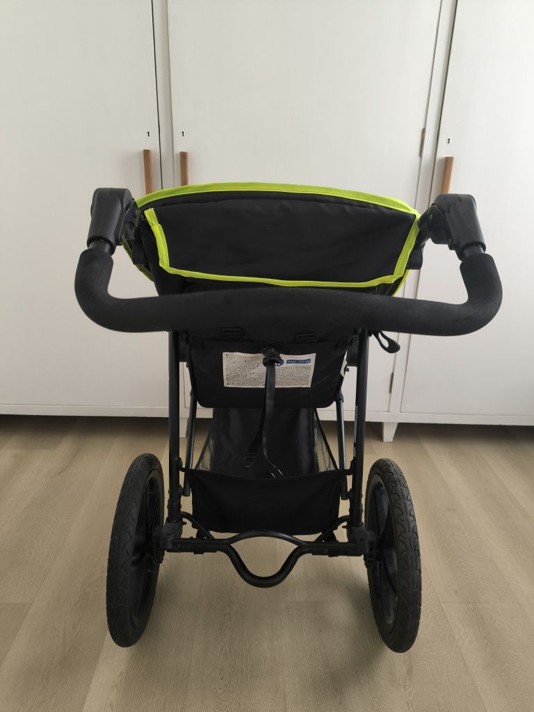 O carrinho de bebe