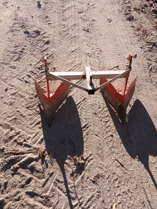 Abre regos de motocultivador