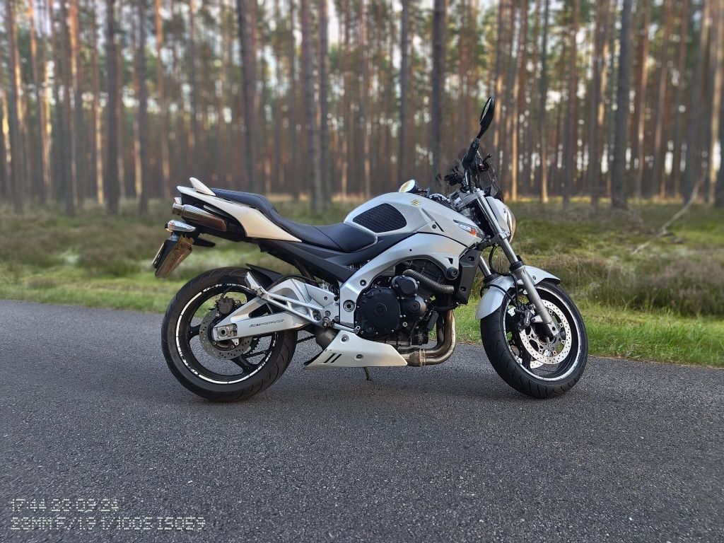 Suzuki  gsr  600