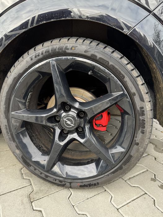 Opel astra h gtc