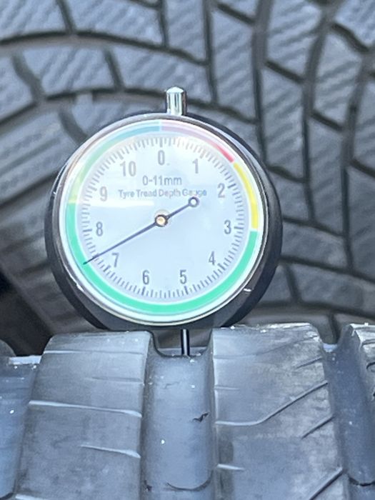 *Opona Pirelli pojedynka 225/50/18