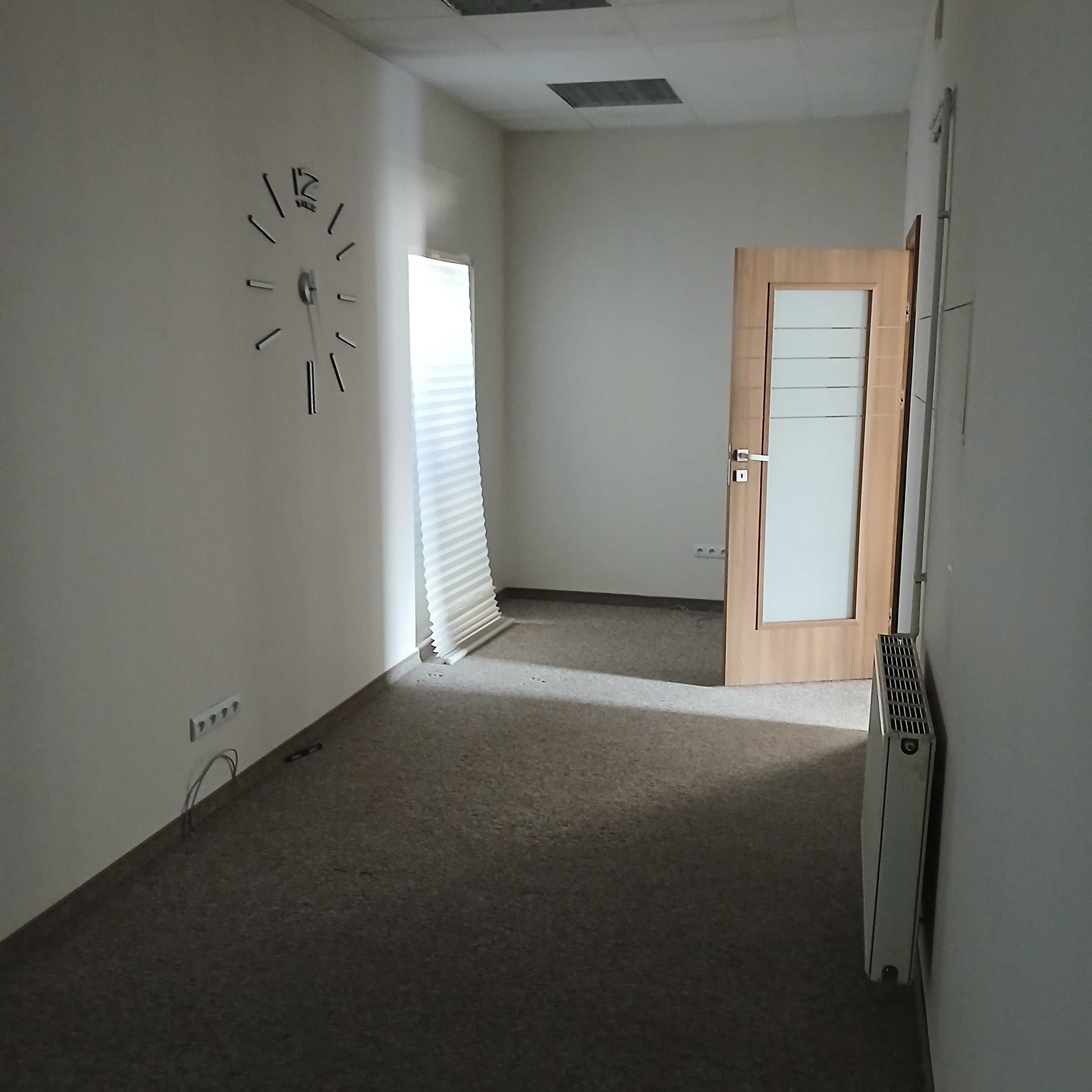 Wynajmę biuro o pow. 80m2 w centrum Wielunia