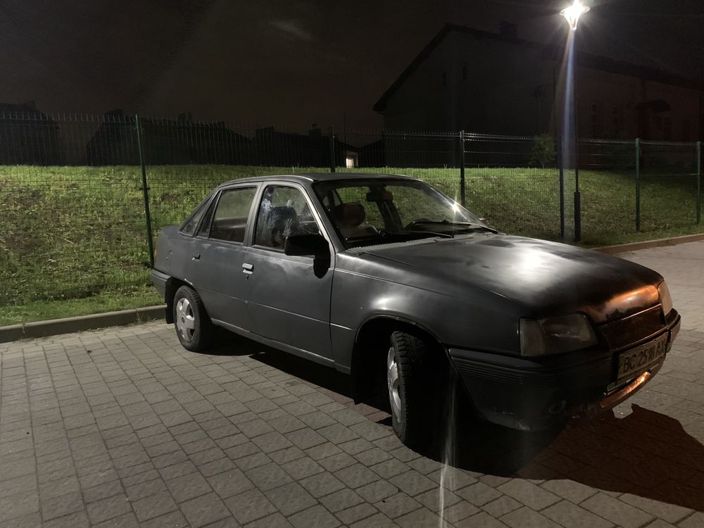 Opel kaddet 1986
