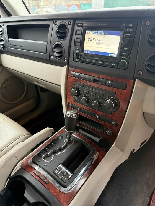 Jeep Commander 3.0 дизель автомат 2006 год 4*4