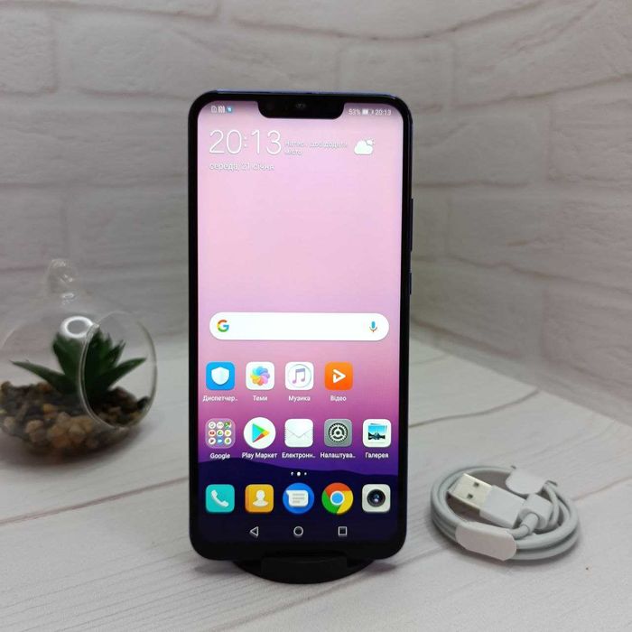 Продам телефон Huawei Nova 3 4/128Gb в гарному стані