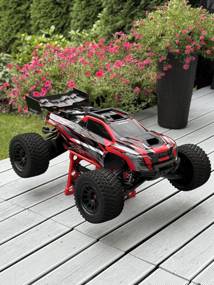 Model RC Traxxas XRT 8S 1:6