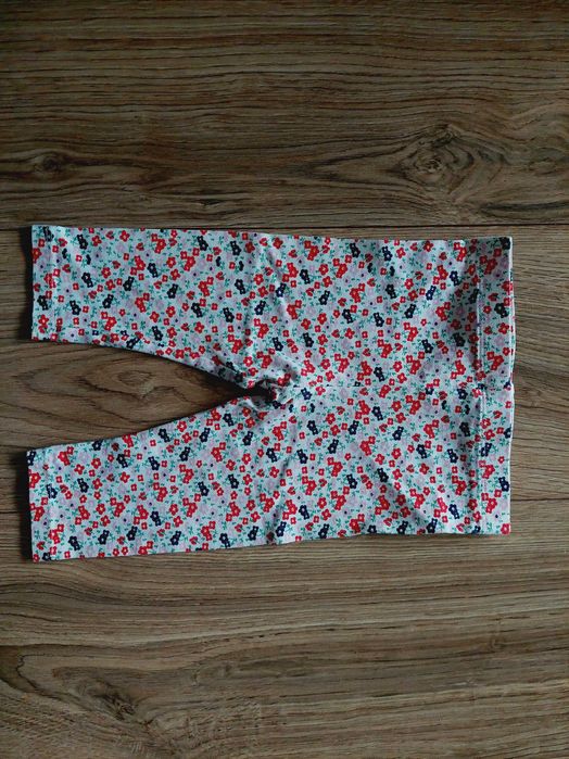 Leginsy w kwiatki r. 68 74 TU