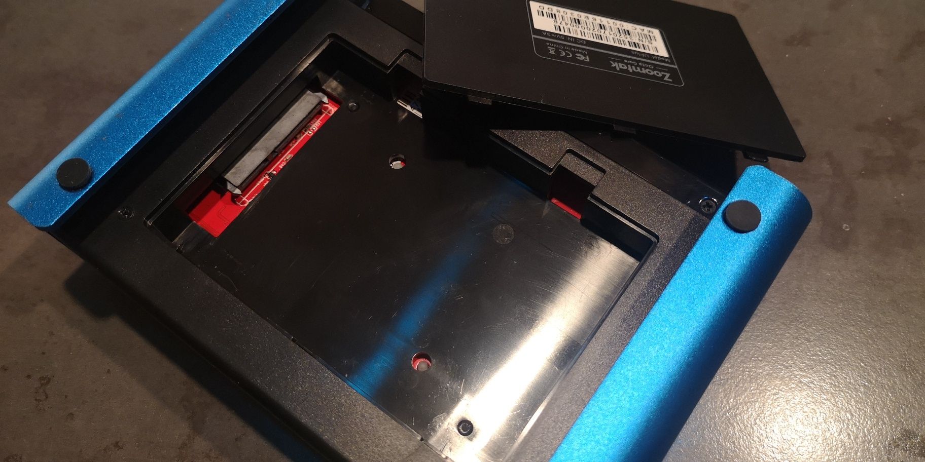 Zoomtak Uplus AMlogic S912