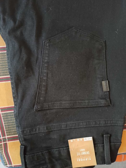 Calças Tiffosi novas