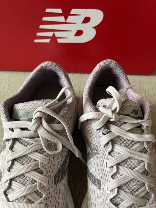 Adidasy buty New Balance rozmiar 40