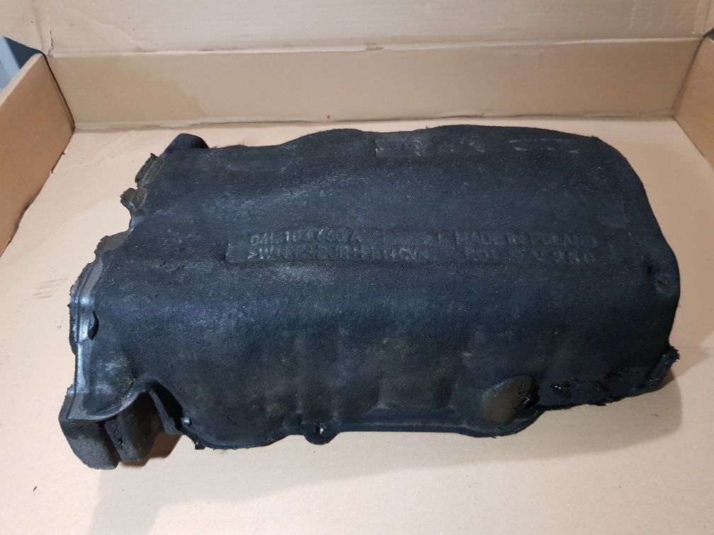 04L103660A osłona miski olejowej Audi A3 8V 1.6 i 2.0 TDI