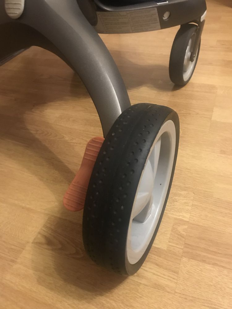 Коляска Stokke Xplory V3