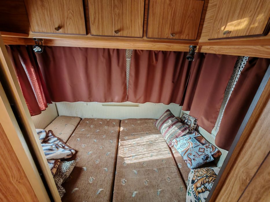 Прицеп дача Knaus Komfort