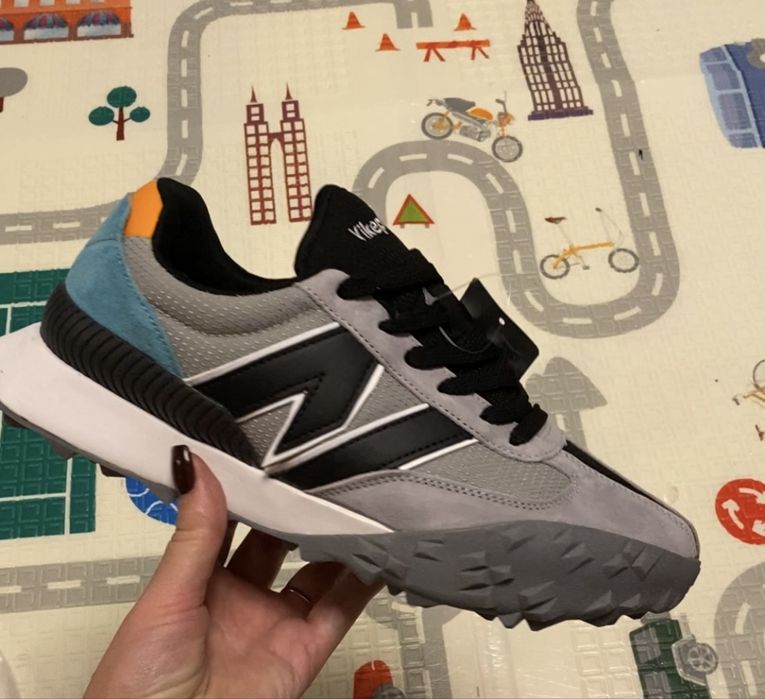 Кросівки термо, дуже теплі та зручні