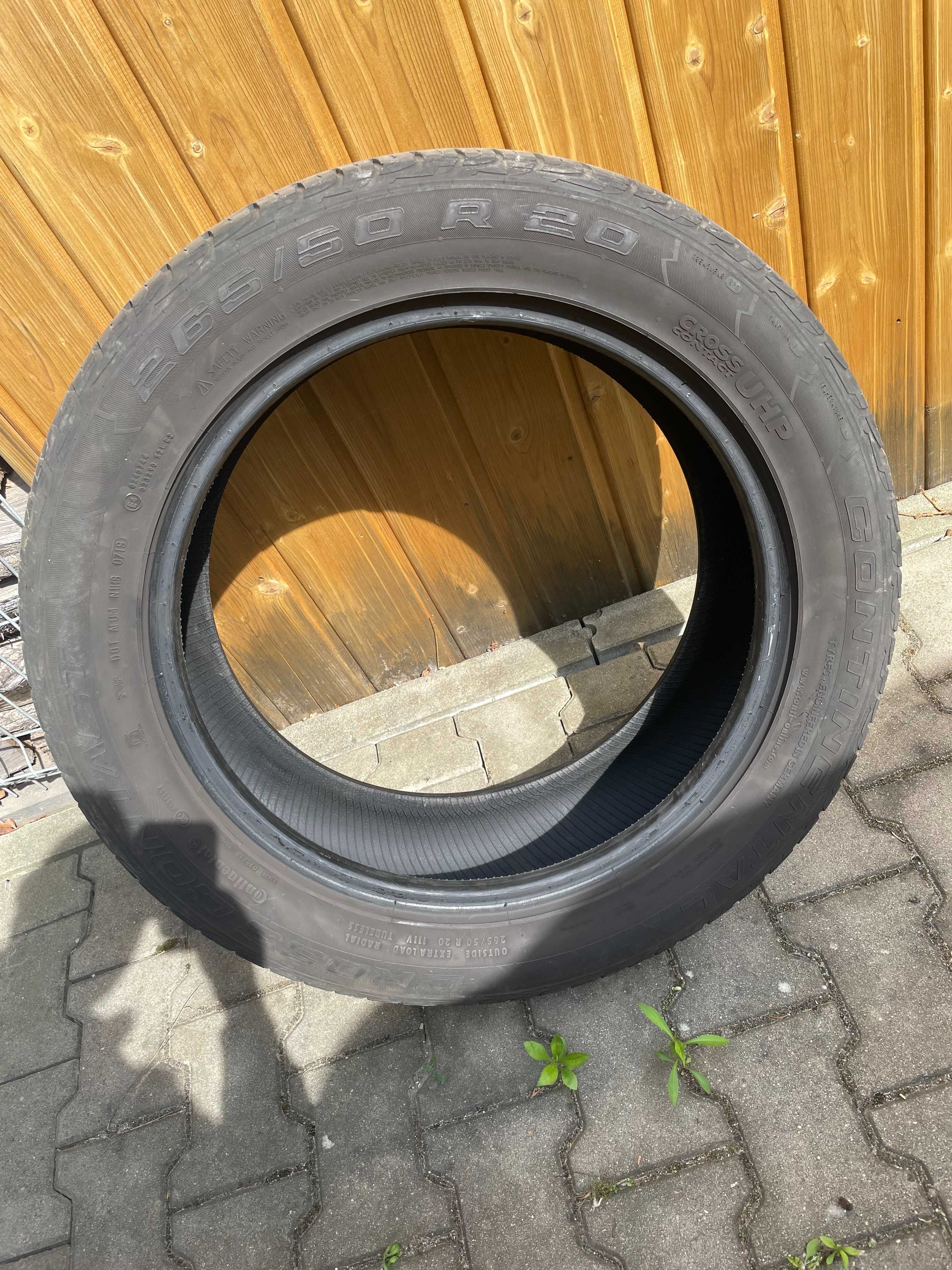 Opony Continental ContiCrossContact UHP 265/50 R20