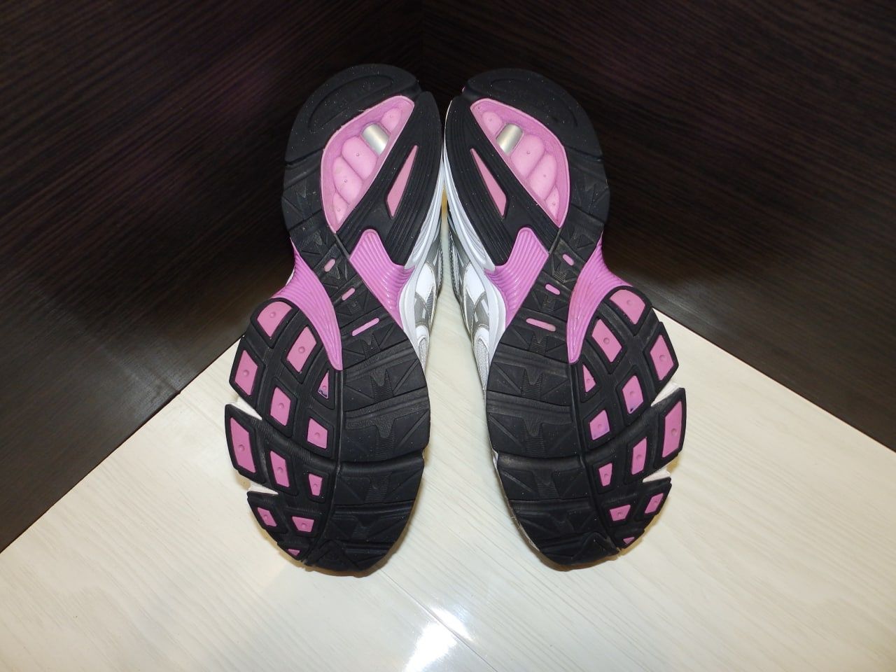 Кроссовки беговые nike air n' sight ll women's running shoes 315381-01