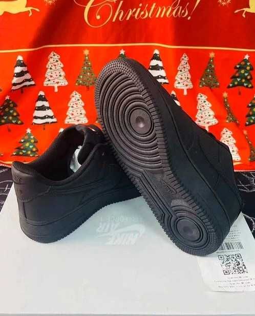 Buty Trampki NikeAir_Force_1_Low_07_Black R.38