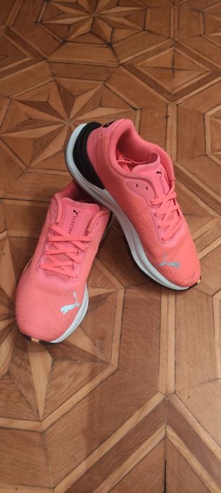 Кросівки для бігу Puma nitro electricity 23см стопа