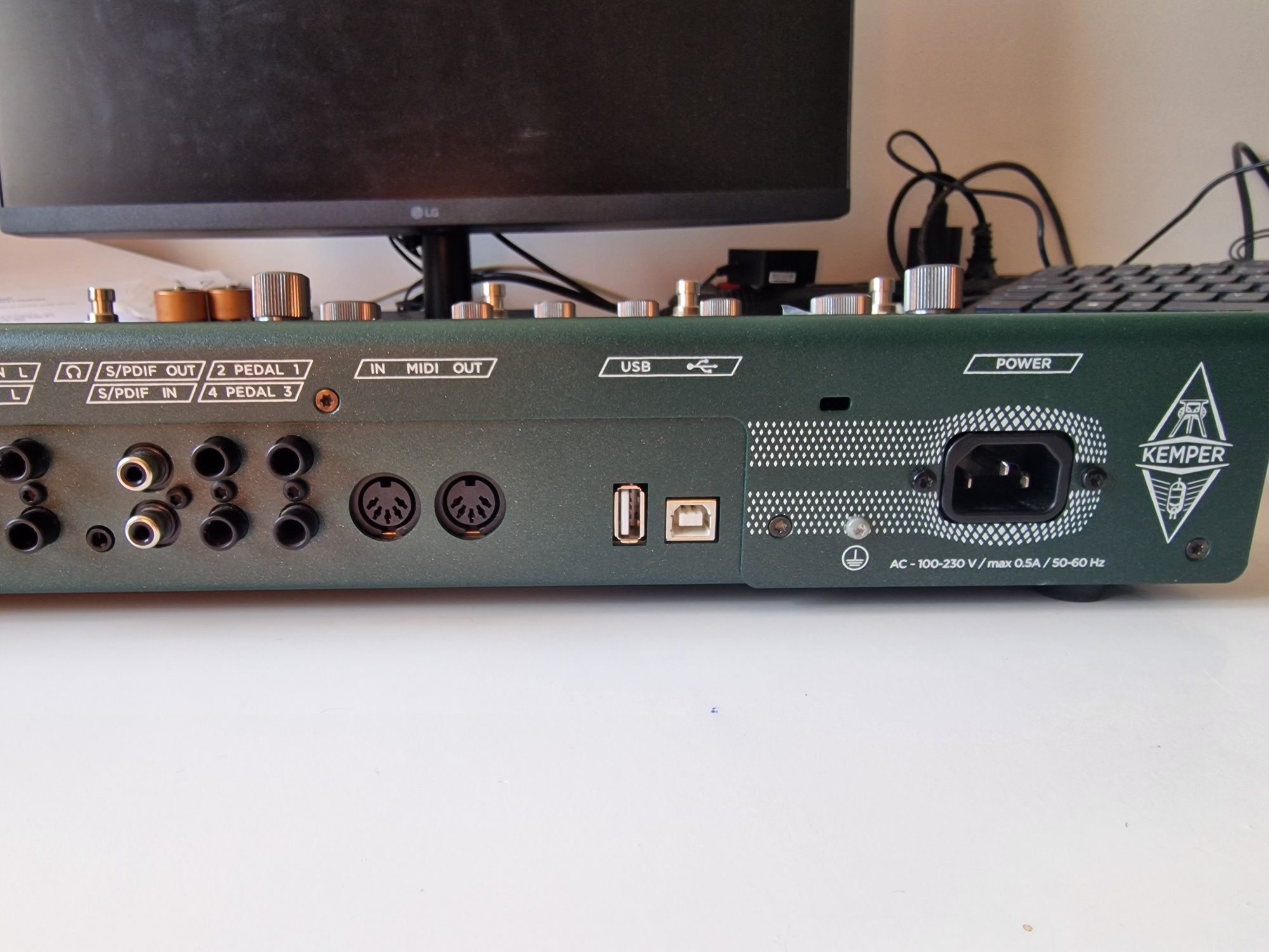 Kemper Profiler Stage