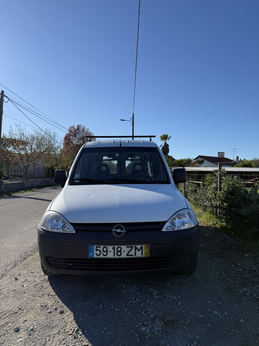 Opel Combo em bom estado