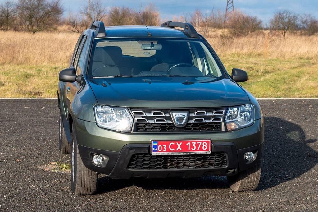 Dacia duster 1.6 Benzin 2014 рік