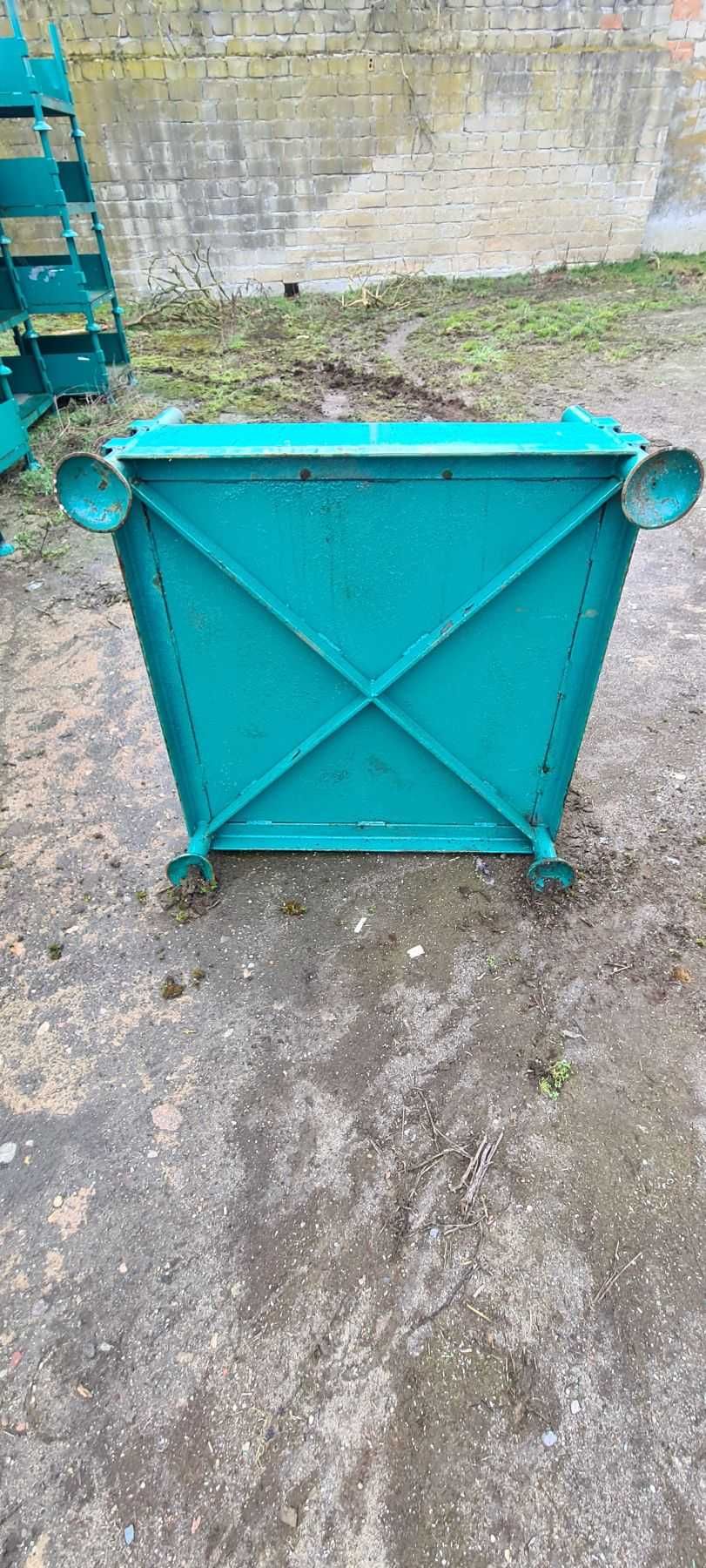 paleta metalowa słupkowa używana 90x90 ciężkie