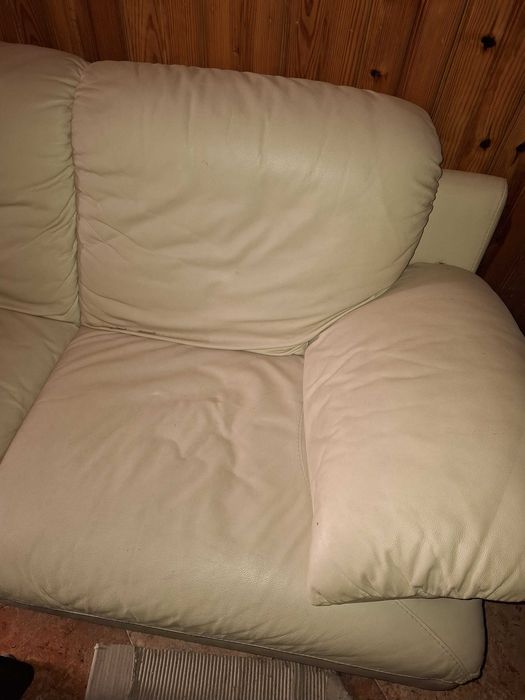 Vendo sofá em pele creme