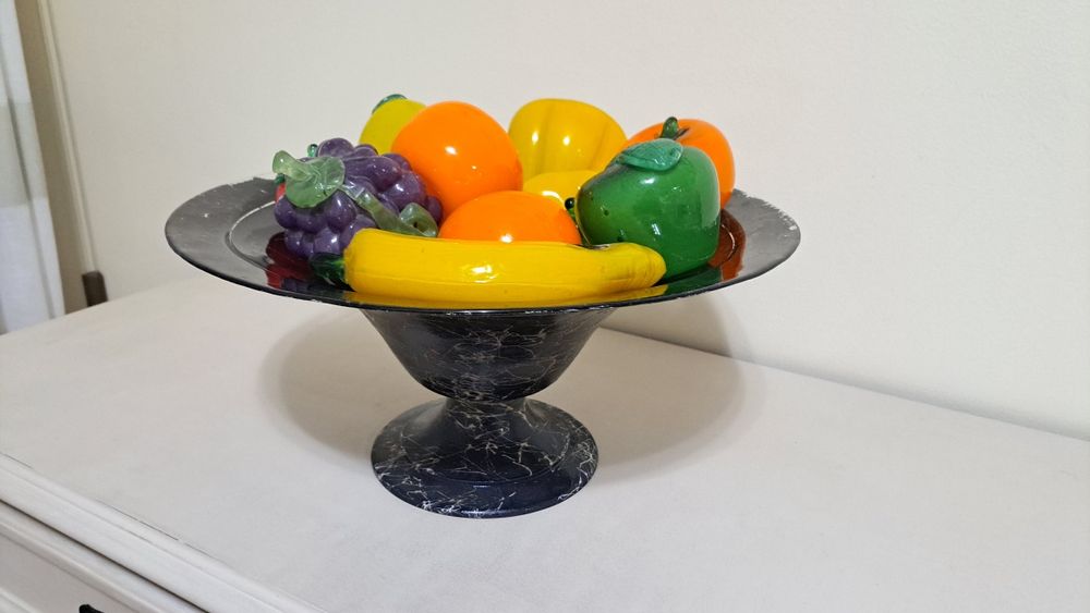 Peças decorativas em vidro pintado