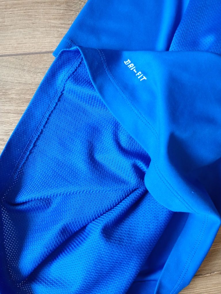 Koszulka Nike Dri-Fit roz 134-140