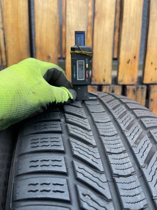 Б/у шини 235/45 r20 Continental 24 рік 7мм