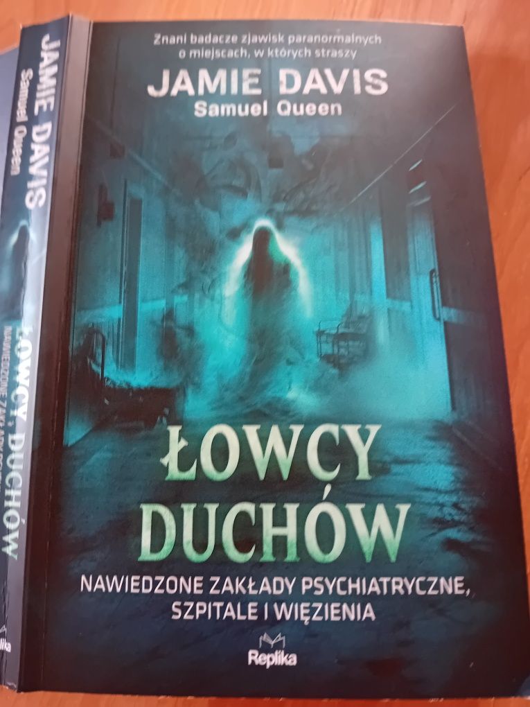 Łowcy duchów książka