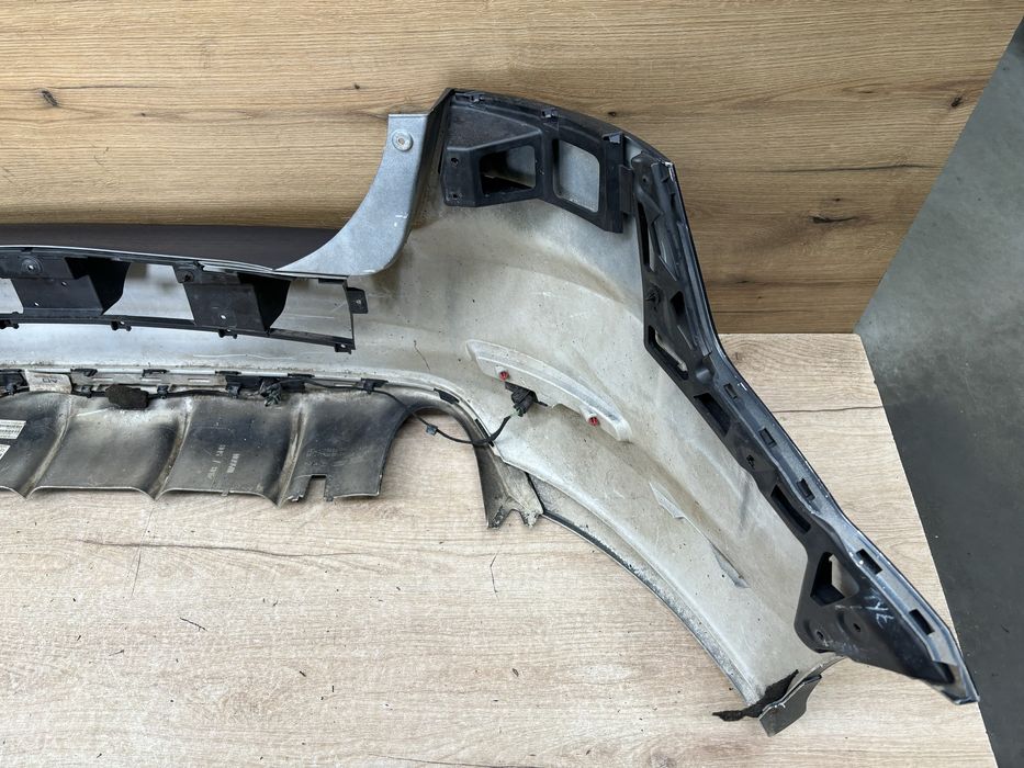 Zderzak tylny  Ford Mondeo Mk4 Lift Titanium 4x pdc kolor sa