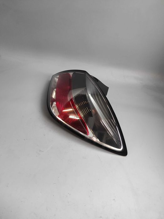 OPEL Astra H GTC, OE: 2449.1834, Lampa tylna prawa HELLA Oryginał!